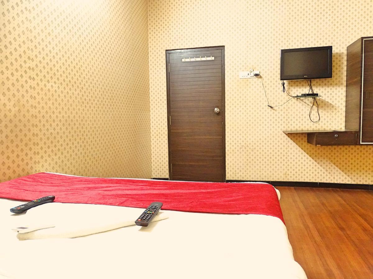 Hotel Star Residency
