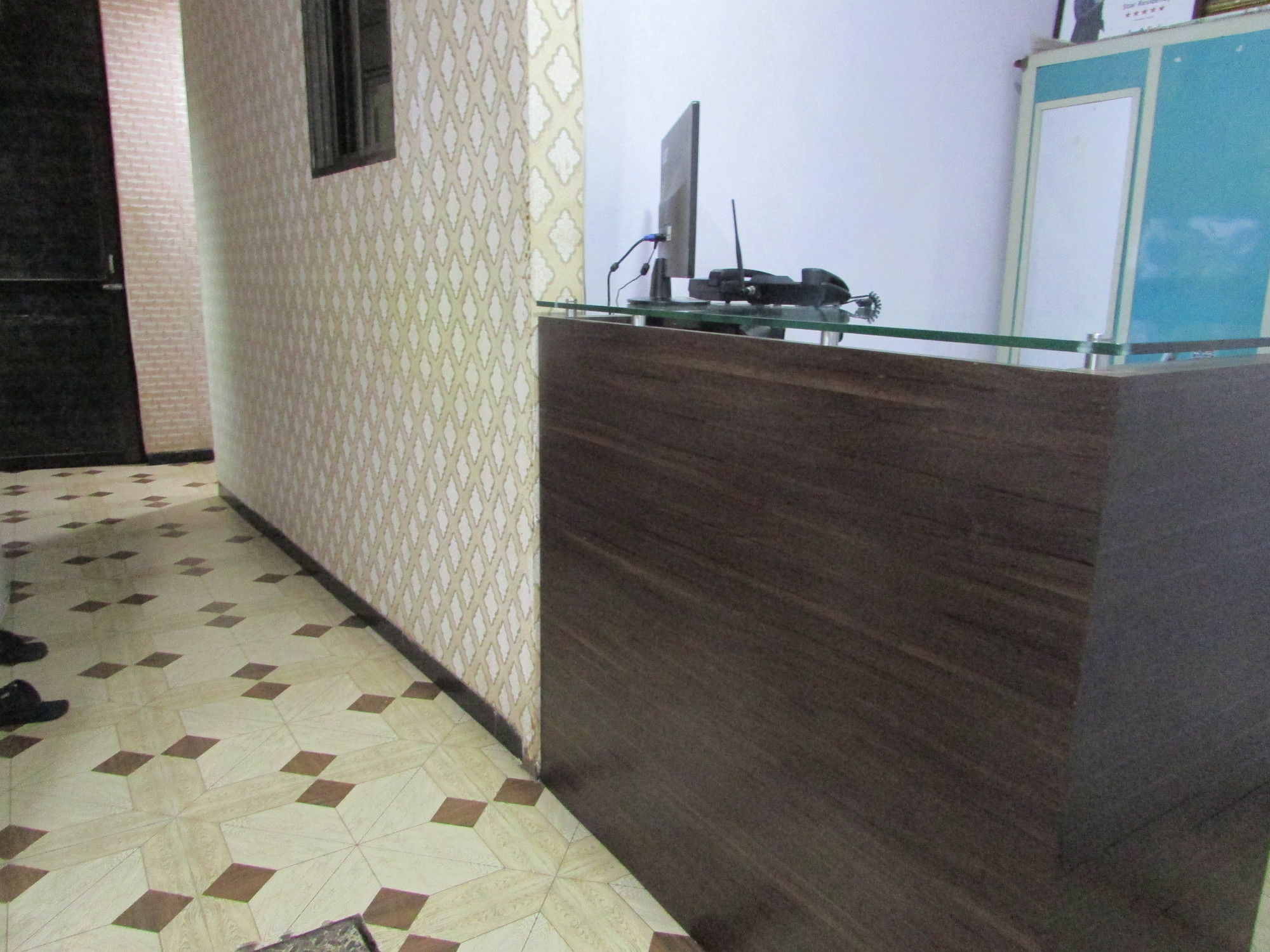 Star Residency Hotel *